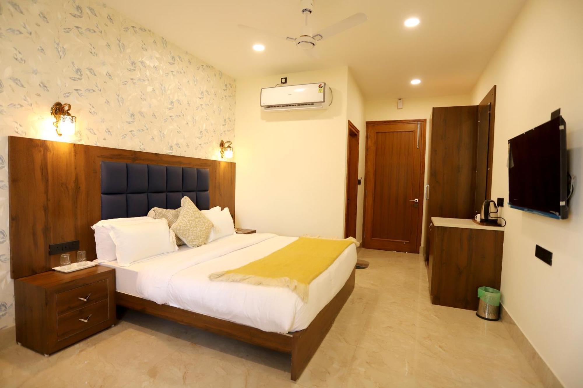Hotel Dhingra Inn Rewari ภายนอก รูปภาพ