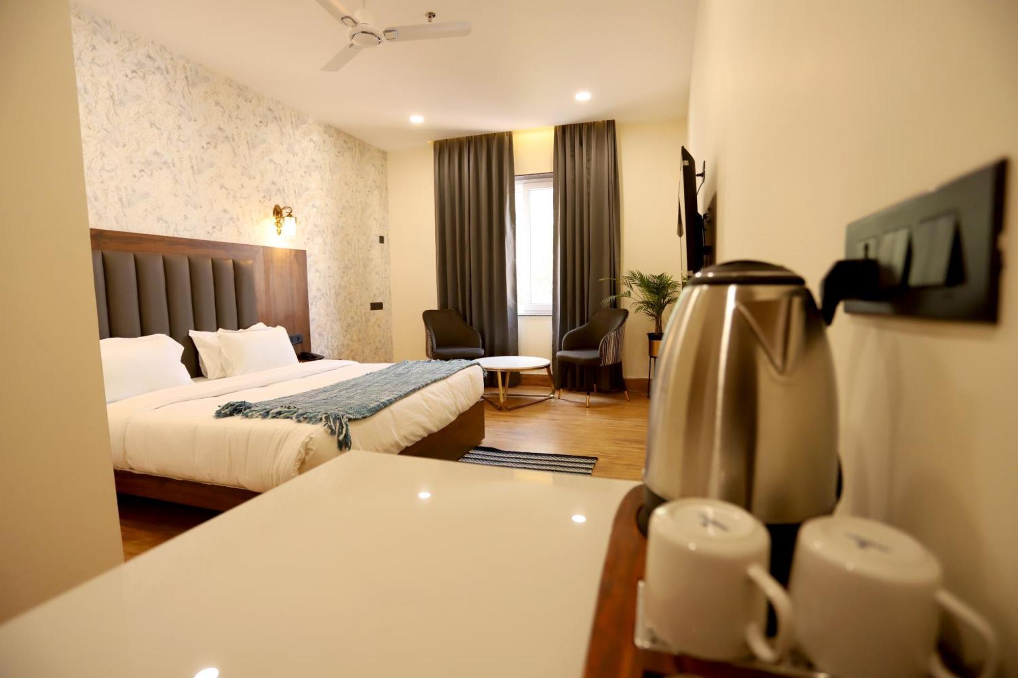 Hotel Dhingra Inn Rewari ภายนอก รูปภาพ